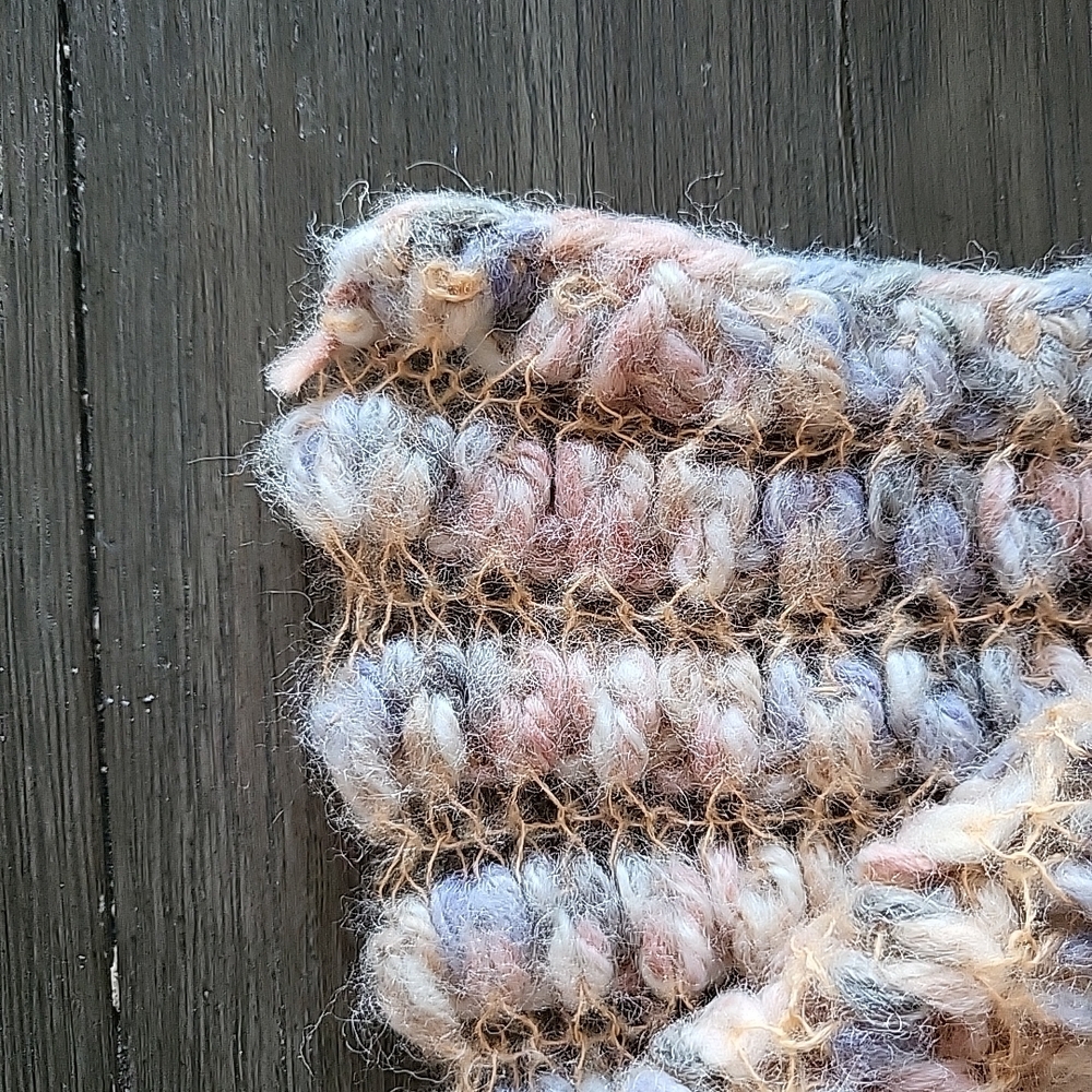 Vintage Italian Made Wool Scarf For Abraham and Strauss Peach Gray Pink White - Picture 4 of 6